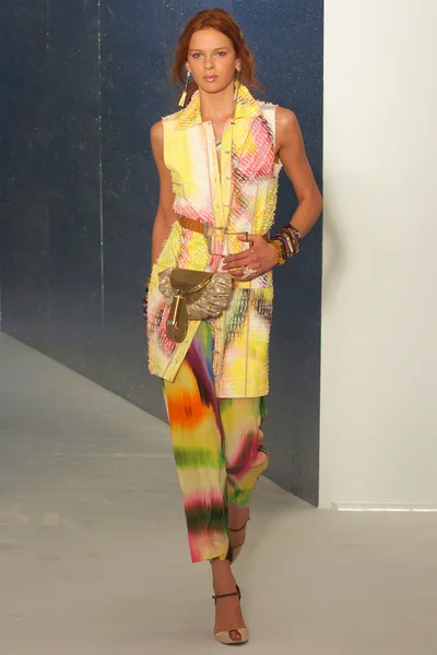 Look 25